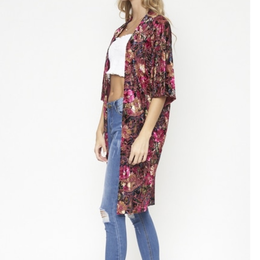 NWOT Floral Velvet Open Front Kimono Cardigan